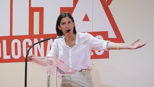 Novanta dipendenti a casa, bomba esuberi nel Pd del salario minimo...