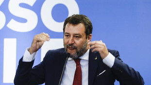 Atto di guerra contro l'Italia. Salvini e la manina dietro l'invasione di migranti