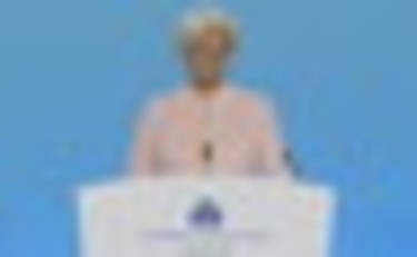 La Bce alza di nuovo i tassi, Lagarde: non si può dire sia picco