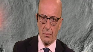 “Sinistra in malafede”. Da Sallusti fucilata all'opposizione: screditano l'Italia