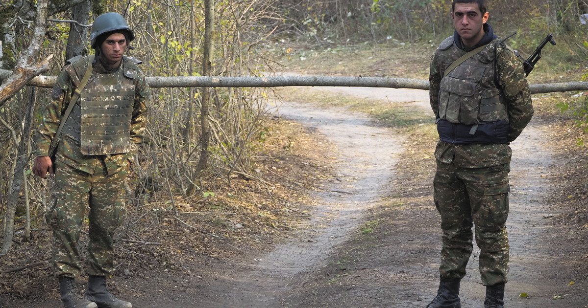 Azerbaigian, offensiva per conquistare il Nagorno Karabakh ritorna la