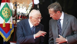 Fini spiazza tutti: cosa rivela su Napolitano e il complotto anti-Berlusconi