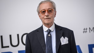 “Col caz*o che voglio morire”. Feltri lotta come un leone dopo l'intervento