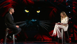 Raoul Bova inciampa sul congiuntivo: Che.... Fagnani lo salva