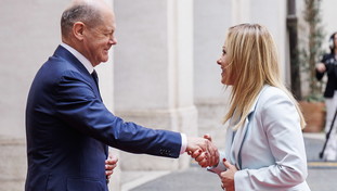 Clamorosa retromarcia della Germania sulle ong: Berlino si piega all'Italia