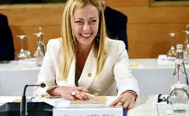 A Granada l'Italia riunisce i big. Meloni: Pionieri col piano Mattei