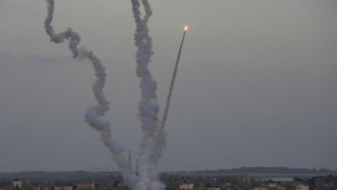 Raffica di razzi lanciati da Gaza: scattano le sirene a Israele