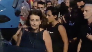 Spunta il terzo video della giudice alla manifestazione di estrema sinistra | GUARDA