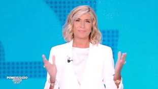 Merlino sempre più in difficoltà: crollo degli ascolti, la Rai è irraggiungibile