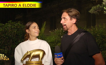 Tapiro a Elodie. La risposta sulla foto nuda spiazza tutti