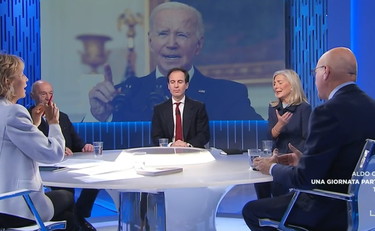 Che tele-rissa tra Basile e Cazzullo: Si vergogni. Gruber furiosa: tolgo l'audio