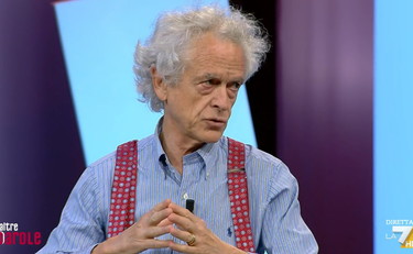 Vive su un altro pianeta: Rampini non si tiene sul tweet di Rovelli