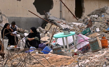 Pausa umanitaria per aiutare Gaza. Medio Oriente, l'Europa alza il tiro