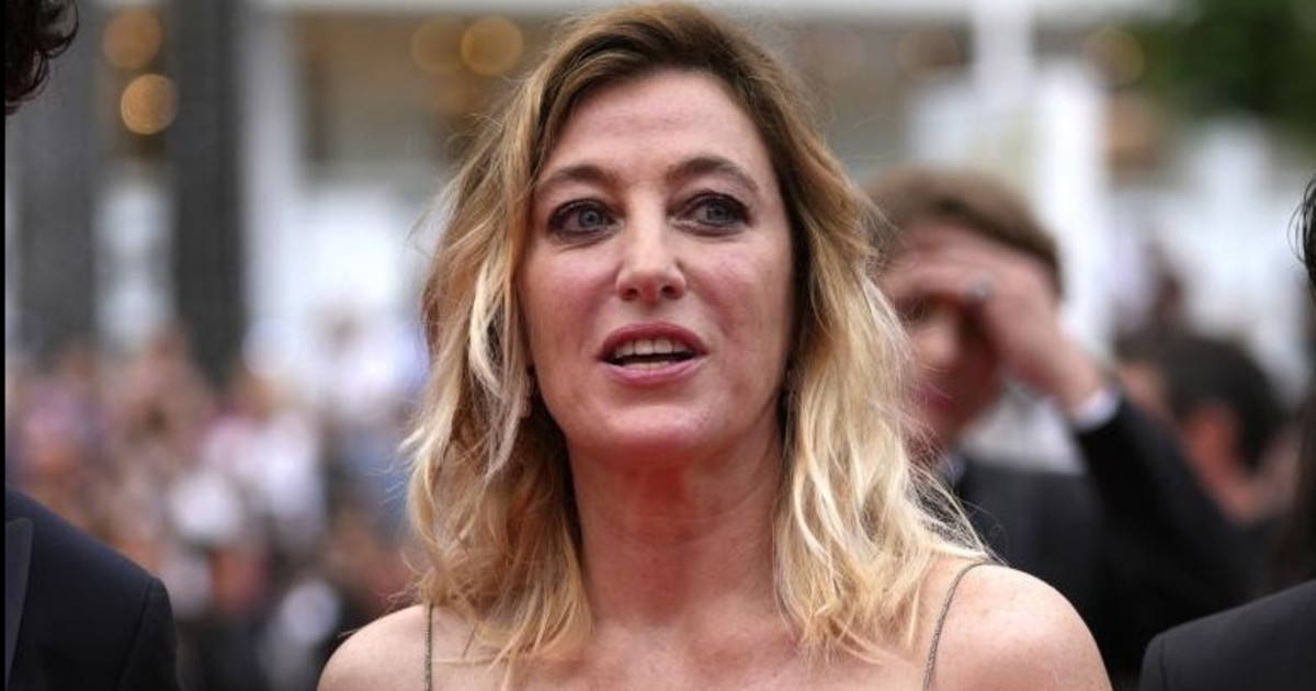 Valeria Bruni Tedeschi, scenata di gelosia durante la proiezione: "Se ne è andato" – Il Tempo