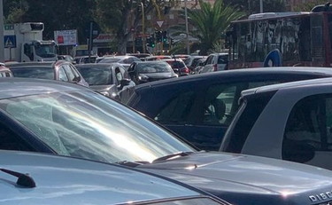 Macchia d'olio, Colombo chiusa per ore. Autombilisti imbufaliti