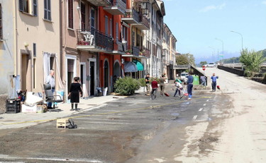 Famiglie evacuate e ponti chiusi, allerta rossa nel piacentino
