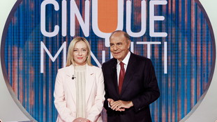 Misogini disposti a qualunque cosa. Meloni brutalizza tutti i nemici del governo