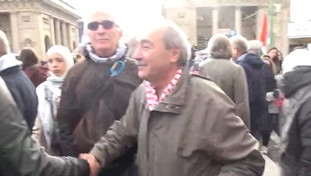 Al corteo pro Palestina spunta pure l'ex brigatista: l'asse del terrore rosso | GUARDA