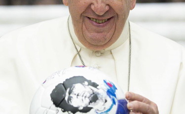 Il dribbling del Papa: Maradona-Messi, cosa aveva risposto 7 anni fa