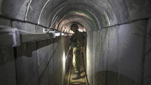 Gaza accerchiata e raid sui tunnel di Hamas: Comandanti eliminati
