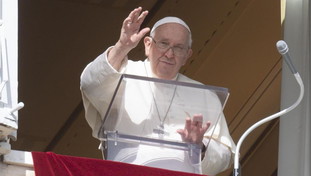 Chi può eleggere il nuovo Papa, rivoluzione in Vaticano: retroscena clamoroso