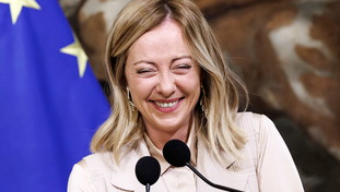 L'ultima arma della sinistra: i gufi sperano nel referendum per far cadere Meloni
