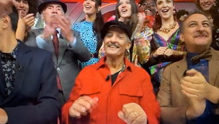 Ora stanno monetizzando...: bomba di Fiorello sugli abitanti di via Asiago