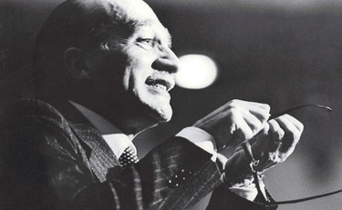 La sinistra pretende una via a Pertini ma vuole negare quella ad Almirante