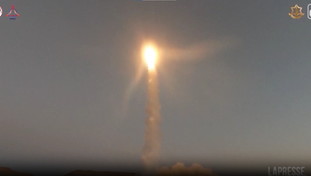 I missili a lungo raggio di Hamas non riescono a penetrare su Israele grazie ad Arrow 3 | GUARDA