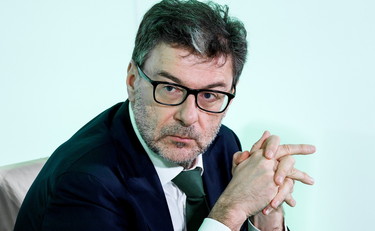 Italia in controtendenza. Giorgetti esulta per i nuovi posti di lavoro