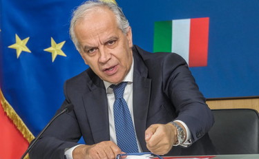 Pena fino a 6 anni per le rivolte nei Cpr. La stretta di Piantedosi