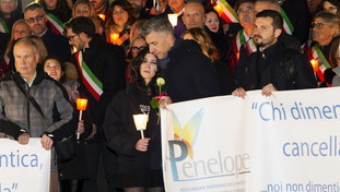 La tragica morte di Giulia sbarca in politica: i volantini del Pd sulla sorella Elena