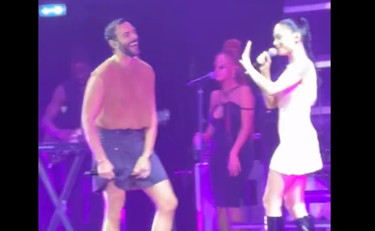 Il gesto di Mengoni con la gonna lascia Elodie di stucco | GUARDA