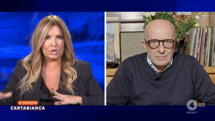 Bambino, dici ca***te: botte da orbi tra Lucarelli e Sallusti