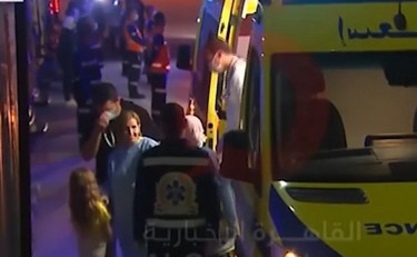 La tregua funziona: per i primi ostaggi l'incubo si conclude | VIDEO