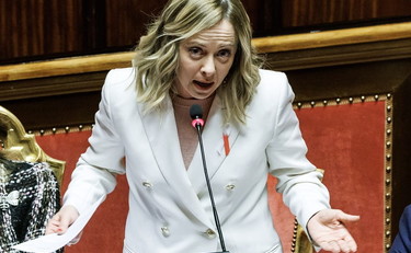 Opposizioni all'attacco: Tagli negli asili nido. Il governo: notizia falsa