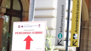 Panico all'Umberto I: pazienti evacuati dal pronto soccorso e caos nella notte