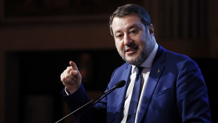 Un'idea di Europa diversa contro l'inciucio della sinistra: Salvini show a Firenze