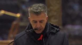 Il commovente discorso del papà di Giulia. Poi la poesia: Accettazione di ciò che non sarà