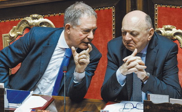 Governo Meloni, ministri in affanno e ipotesi rimpasto