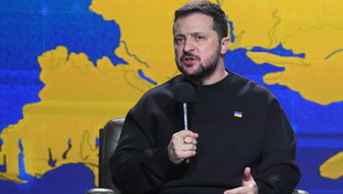 Mossa della disperazione di Zelensky: il maxi-reclutamento per resistere