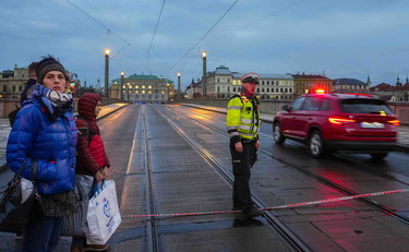 L'ho visto sparare poi.... Praga, l'orrore nel racconto dei testimoni