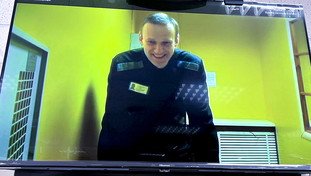 “Sono il nuovo Babbo Natale”. Navalny scherza dalla prigione al Polo Nord