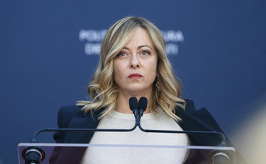 Meloni è ancora influenzata, rinvio bis per la conferenza di fine anno