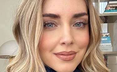 Ferragni rompe il silenzio social. Coro di affondi dai vip: In galera