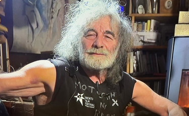 Cosa consiglio a Chiara Ferragni. Corona spiazza Berlinguer