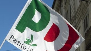 Pd nel caos. Si scannano da soli, dem smascherati dai renziani