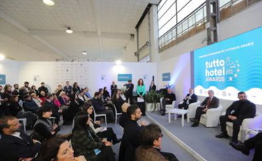 Turismo, Tuttohotel 2024: a Napoli professionisti a confronto su novità e tendenze del settore