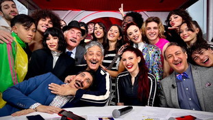 “Per colpa del traffico...”. Lo sfottò a Mourinho e la fulminata a Vannacci: Fiorello show