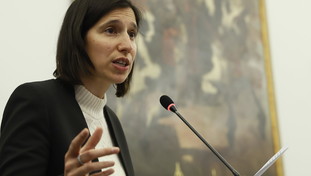 Il Pd si ripensa nel resort di lusso: via alla due giorni di riflessione